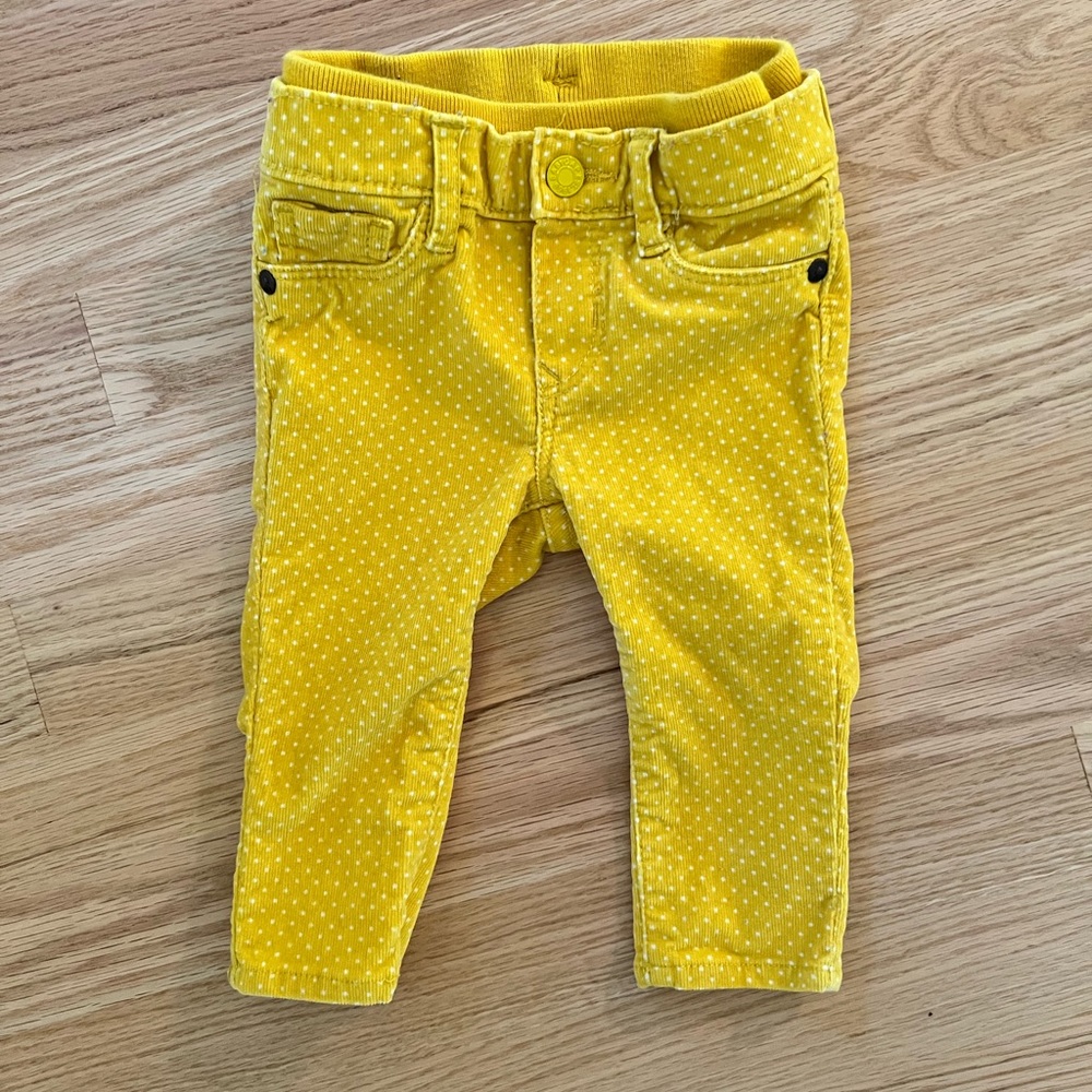 BabyGap yellow polka dot cords stretch 6-12m